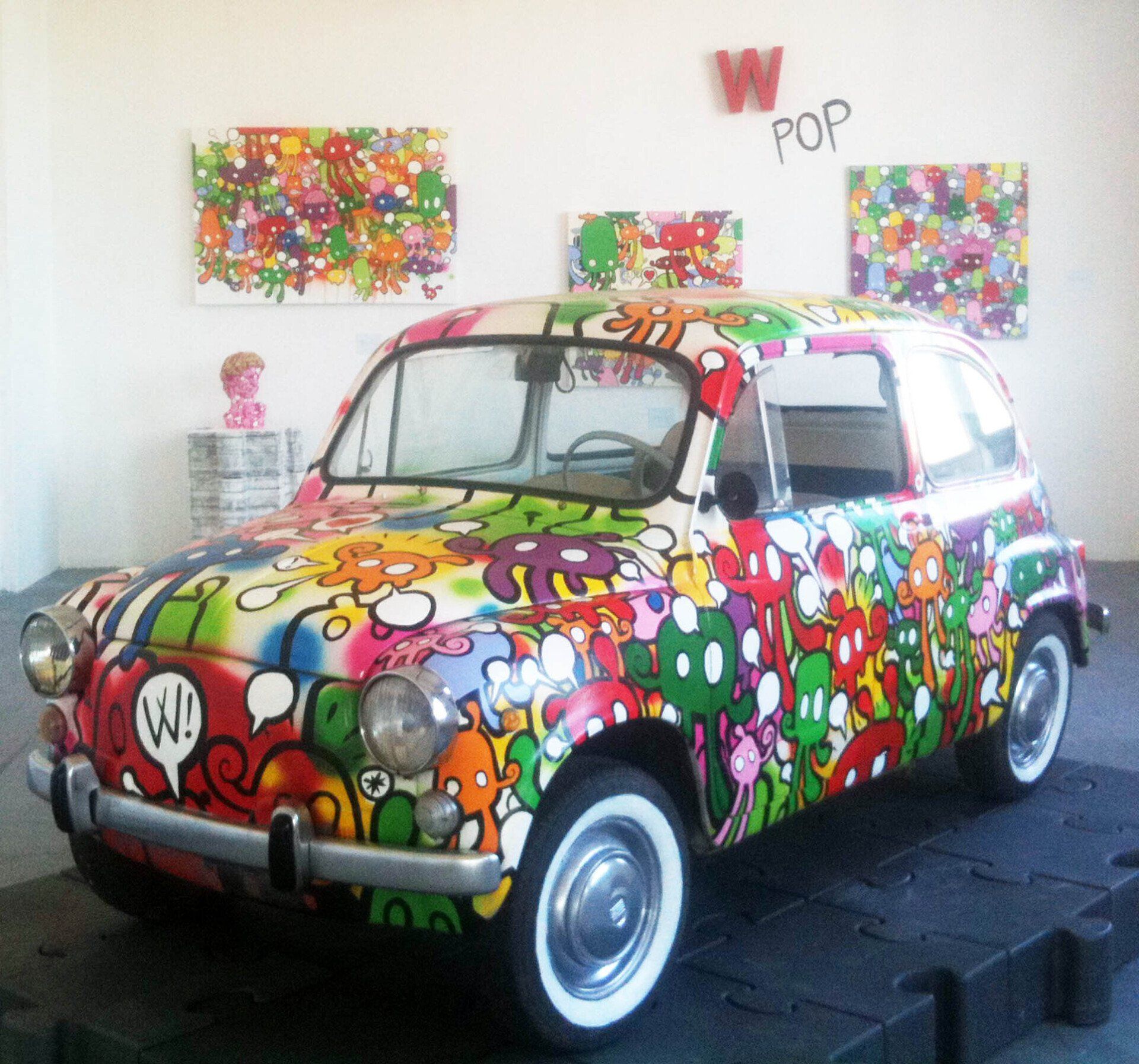 1967 FIAT 600 decorated by WillowArt — first Artmobilisti specimen